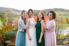 astridharzendorf.de-23.10.2021-hochzeit-steffi-andi-07-family-friends-172