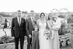 astridharzendorf.de-23.10.2021-hochzeit-steffi-andi-07-family-friends-sw-22