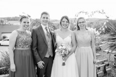 astridharzendorf.de-23.10.2021-hochzeit-steffi-andi-07-family-friends-sw-24