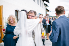 astridharzendorf.de-23.10.2021-hochzeit-steffi-andi-05-gratulation-24